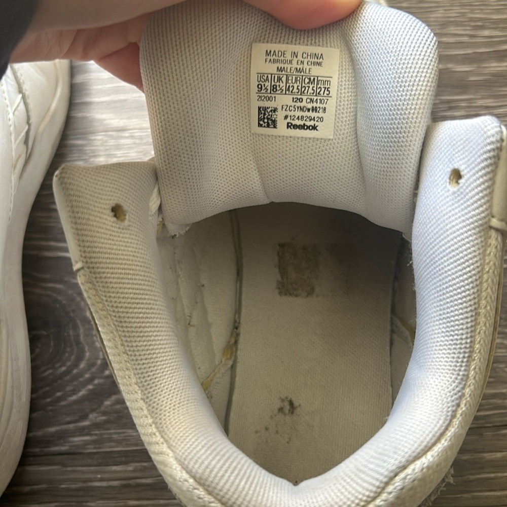Men’s Reebok High Tops - Picture 7 of 8